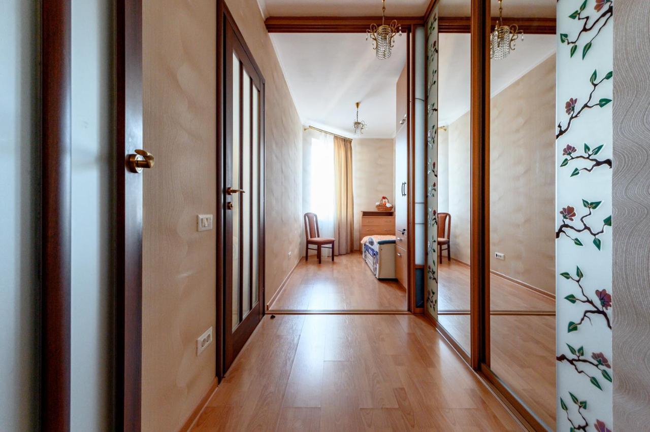 Happy Time Apartamento Odessa Exterior foto
